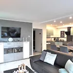 Cityflair Wifi Pool Sauna 6 Pers Ps4 Near Lift Apartment *