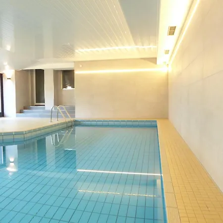 Апартаменты Cityflair Wifi Pool Sauna 6 Pers Ps4 Netflix Near Bikepark