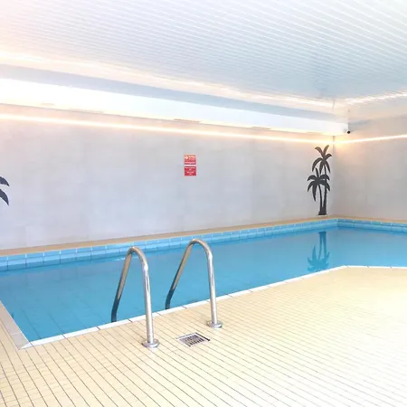 Cityflair Wifi Pool Sauna 6 Pers Ps4 Near Lift Lejlighed *