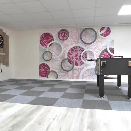 Cityflair Wifi Pool Sauna 6 Pers Ps4 Near Lift Apartmán *